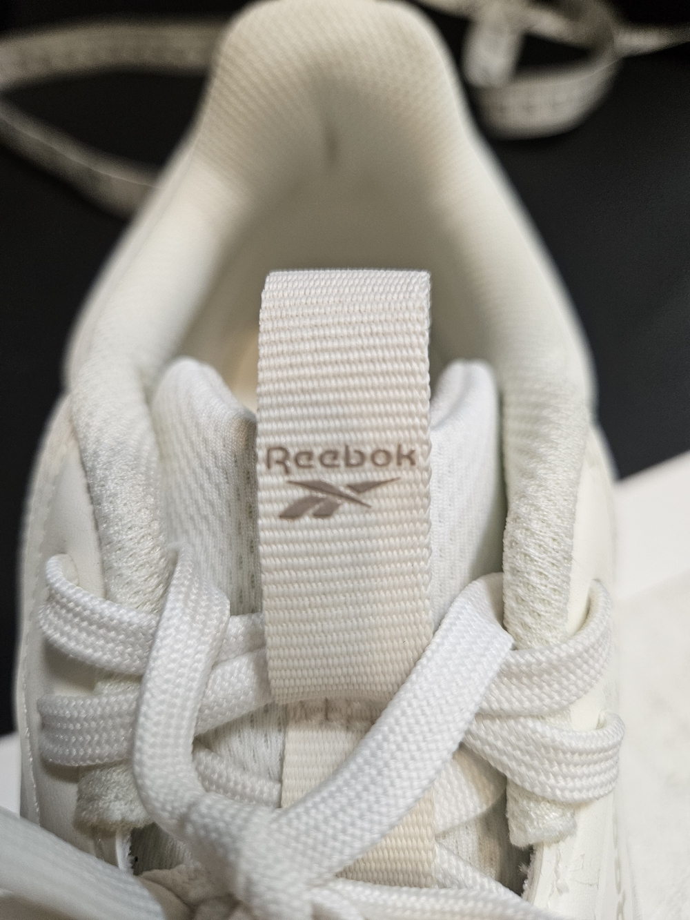 Reebok Women's Zig Dynamica Running Shoes Size 10 NWOB Cream Beige Sneakers - Picture 14 of 16